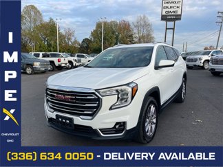 Used 2023 GMC Terrain SLT image 1
