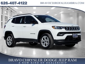 New 2025 Jeep Compass Latitude image 1