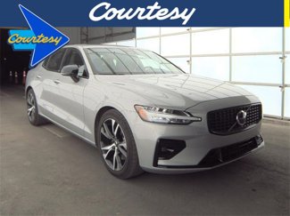 Used 2024 Volvo S60 B5 Core image 1