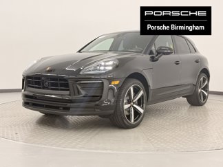 Used 2025 Porsche Macan image 1