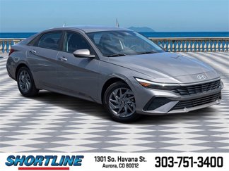 Used 2024 Hyundai Elantra SEL image 1