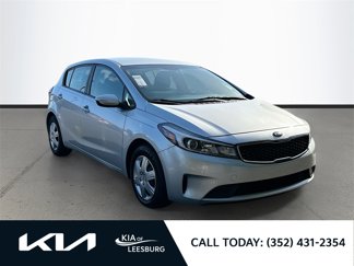 Used 2017 Kia Forte LX image 1