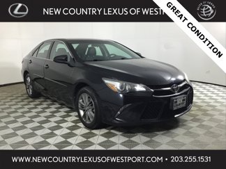 Used 2017 Toyota Camry SE image 1
