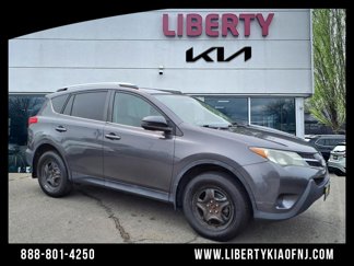 Used 2015 Toyota RAV4 LE image 1