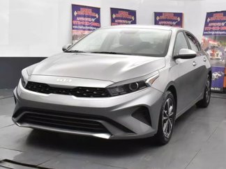 Used 2024 Kia Forte LXS image 1