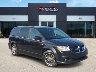 Used 2014 Dodge Grand Caravan SXT image 1