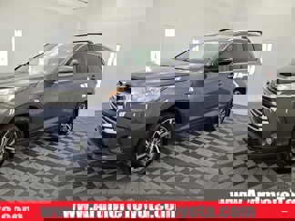 Used 2018 Toyota Highlander XLE image 1