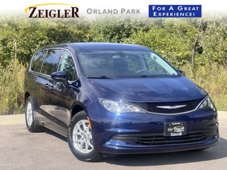 Used 2018 Chrysler Pacifica LX image 1