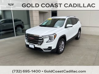 Used 2023 GMC Terrain SLT image 1