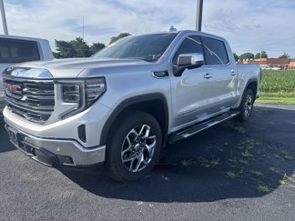 Used 2022 GMC Sierra 1500 SLT w/ SLT Premium Plus Package image 1
