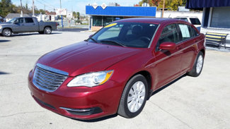 Used 2014 Chrysler 200 LX image 1