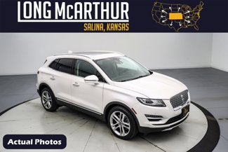 Used 2019 Lincoln MKC Reserve image 1