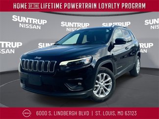 Used 2019 Jeep Cherokee Latitude w/ Popular Appearance Group image 1