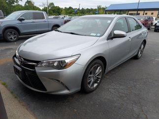 Used 2017 Toyota Camry LE image 1