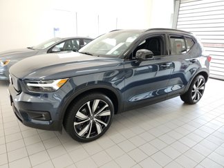 Certified 2022 Volvo XC40 P8 Recharge Ultimate image 1