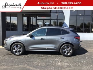 Used 2023 Ford Escape ST-Line image 1