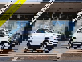 Used 2022 Jeep Compass Latitude w/ Sun and Sound Group image 1