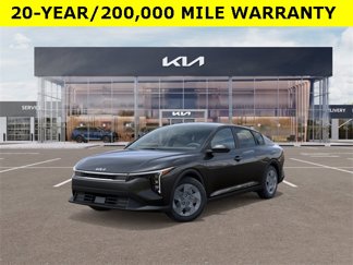 New 2025 Kia K4 LX image 1