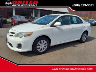 Used 2011 Toyota Corolla LE image 1