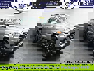 Used 2017 Toyota Tacoma SR image 1