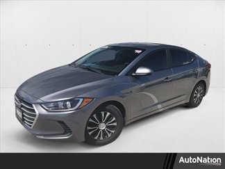 Used 2018 Hyundai Elantra SE image 1