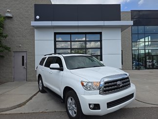 Used 2016 Toyota Sequoia SR5 image 1