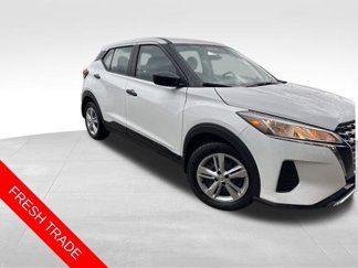 Used 2024 Nissan Kicks S image 1