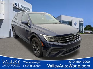 Used 2022 Volkswagen Tiguan SE image 1