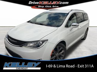 Used 2018 Chrysler Pacifica Limited image 1