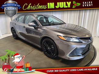 Used 2021 Toyota Camry LE image 1
