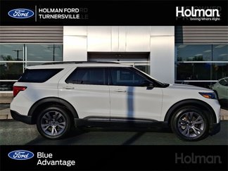 Certified 2022 Ford Explorer XLT w/ Equipment Group 202A image 1