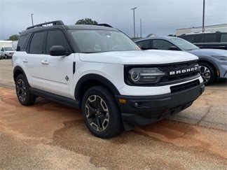 Used 2023 Ford Bronco Sport Outer Banks image 1