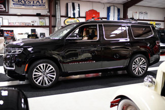 Used 2022 Jeep Grand Wagoneer Series III w/ Rear Seat Video Group 1 image 1