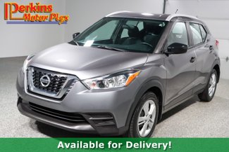 Used 2019 Nissan Kicks S image 1