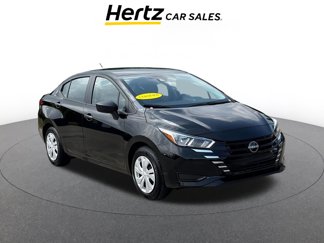 Used 2024 Nissan Versa S image 1
