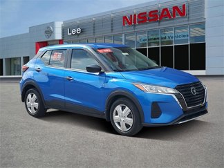 Certified 2021 Nissan Kicks S image 1