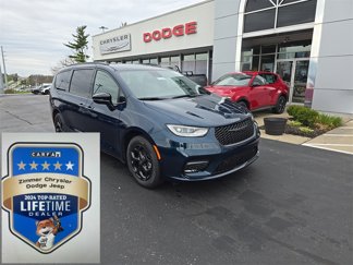 New 2025 Chrysler Pacifica Premium image 1