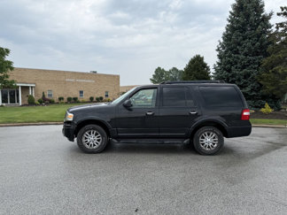Used 2011 Ford Expedition XLT image 1