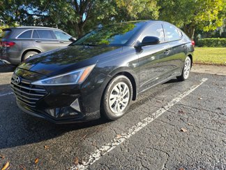 Used 2019 Hyundai Elantra SE image 1