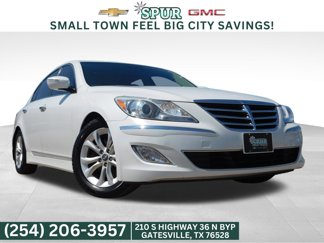 Used 2013 Hyundai Genesis 3.8 image 1