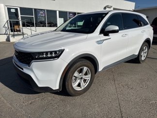 Used 2023 Kia Sorento LX image 1