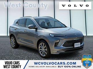 Used 2025 Buick Encore GX Avenir w/ Avenir Technology Package image 1