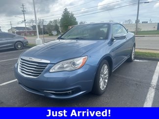 Used 2011 Chrysler 200 Limited image 1