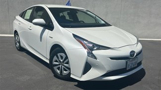 Used 2018 Toyota Prius Four image 1