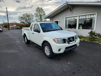 Used 2018 Nissan Frontier SV image 1