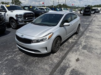 Used 2017 Kia Forte LX image 1