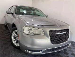 Used 2016 Chrysler 300 Limited image 1