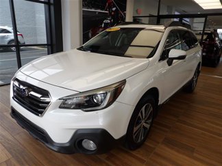 Used 2019 Subaru Outback 2.5i Limited w/ Popular Package #2 image 1