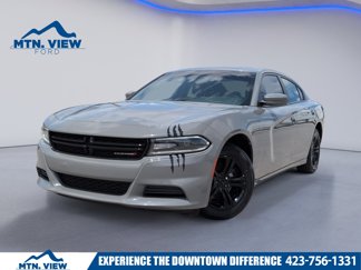 Used 2019 Dodge Charger SXT image 1