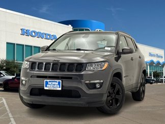 Used 2020 Jeep Compass Latitude image 1